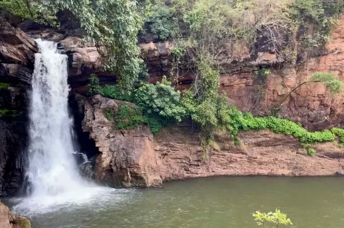 Harvalem Waterfalls