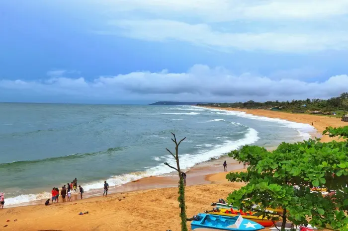 Sinquerim Beach