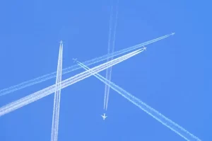 The Truth Behind Those White Trails Left by Airplanes