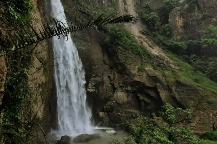 Sarasa Barasok Waterfall